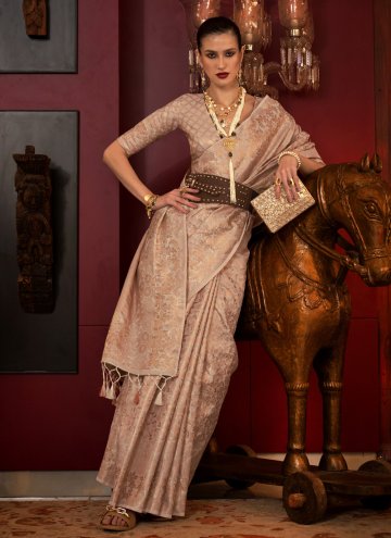 Cream Handloom Silk Woven Trendy Saree for Ceremon