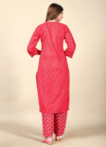 Pink color Cotton  Casual Kurti with Printed