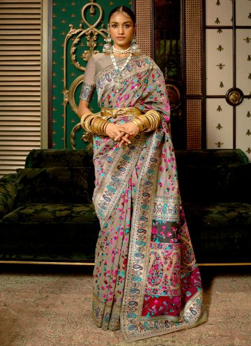 Woven Handloom Silk Lavender Classic Designer Saree