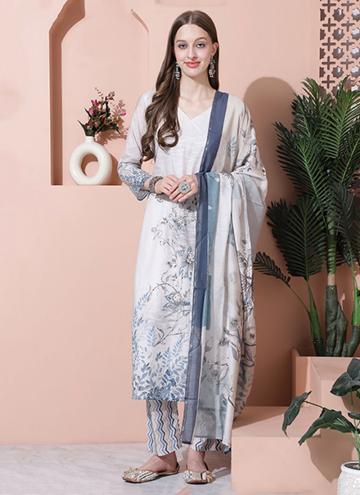 Gratifying Digital Print Cotton  Cream Salwar Suit