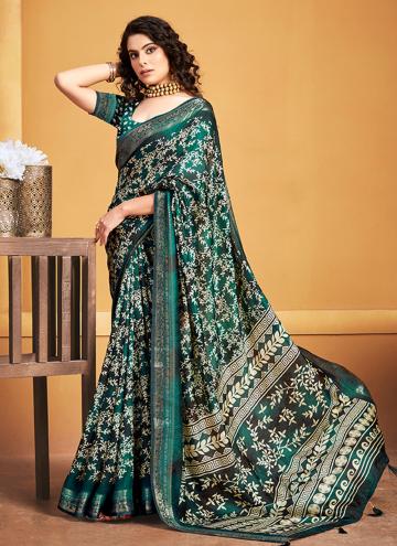 Gratifying Green Jacquard Silk Woven Classic Designer Saree